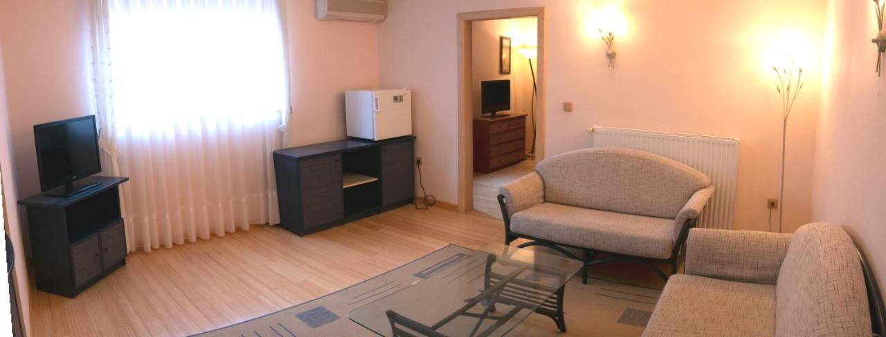 Vila Albatros Bed & Breakfast Rovinj Exterior photo