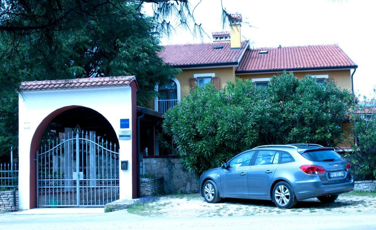 Vila Albatros Bed & Breakfast Rovinj Exterior photo