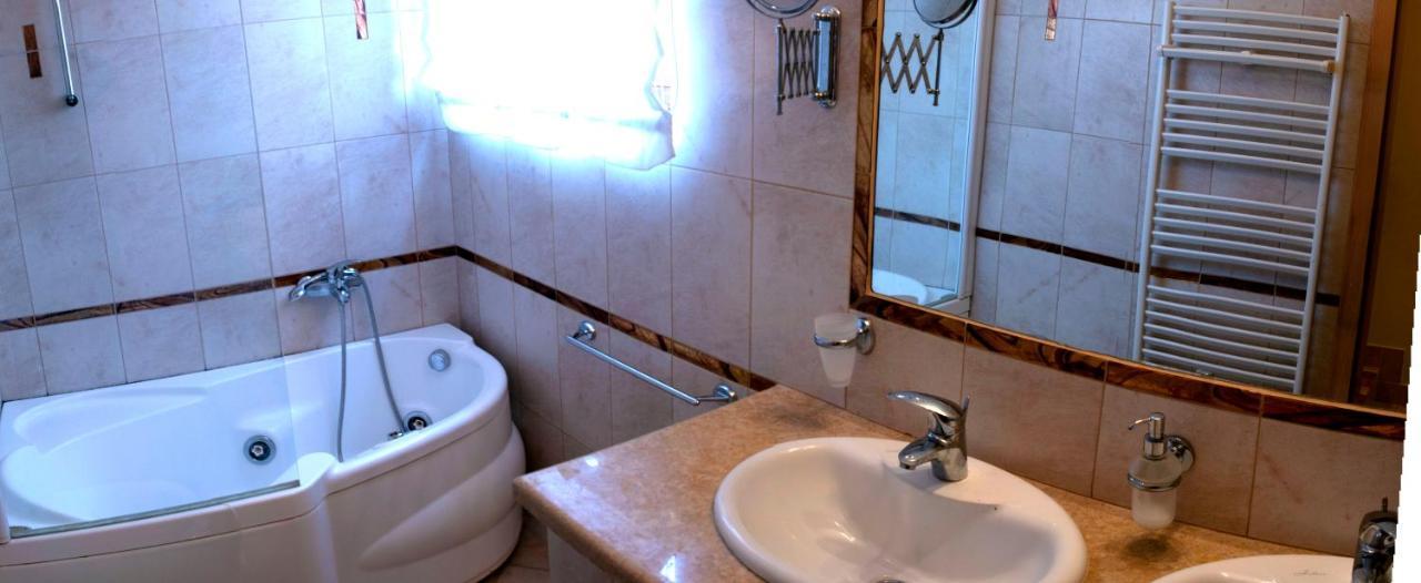 Vila Albatros Bed & Breakfast Rovinj Exterior photo