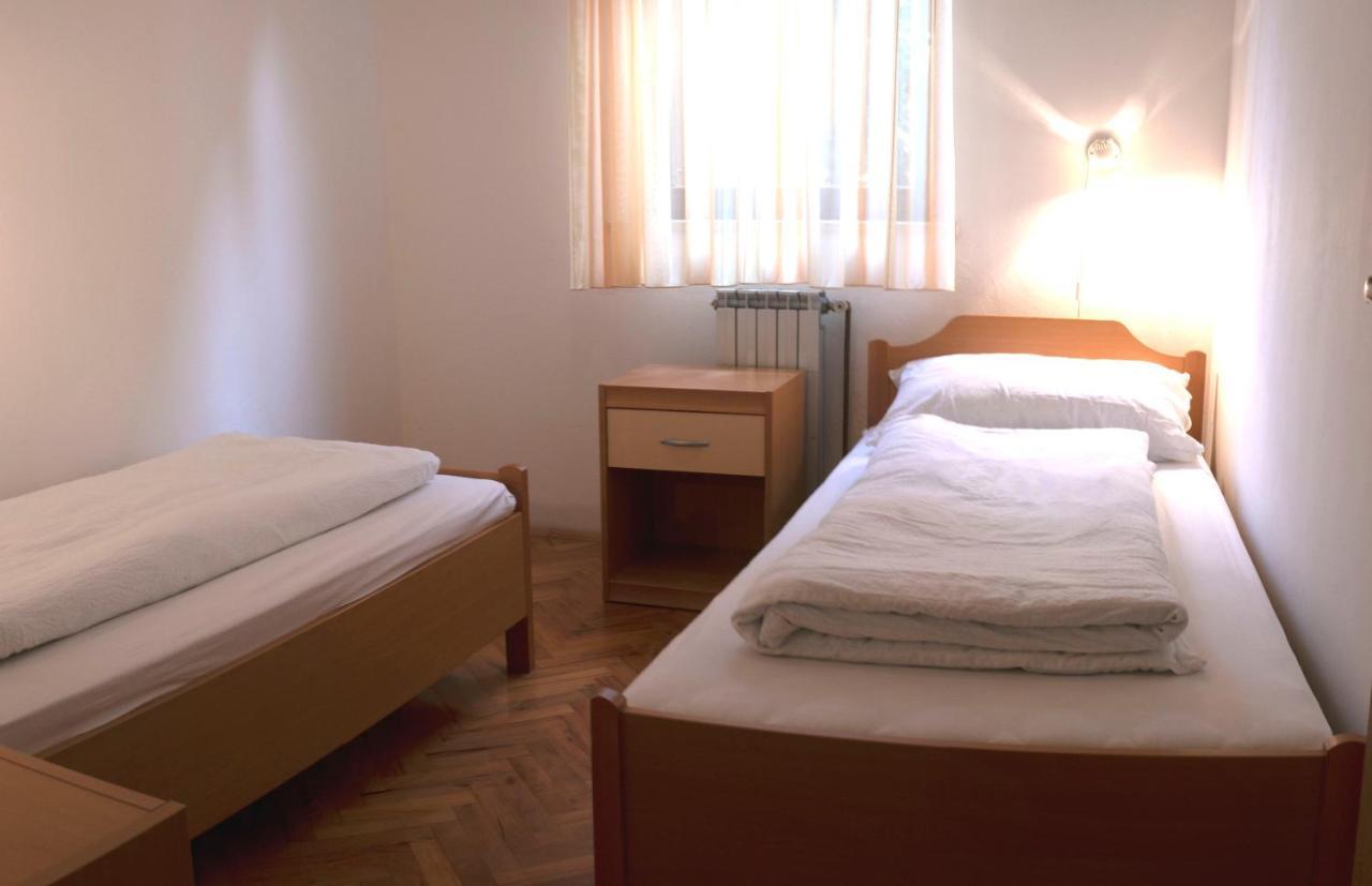 Vila Albatros Bed & Breakfast Rovinj Exterior photo