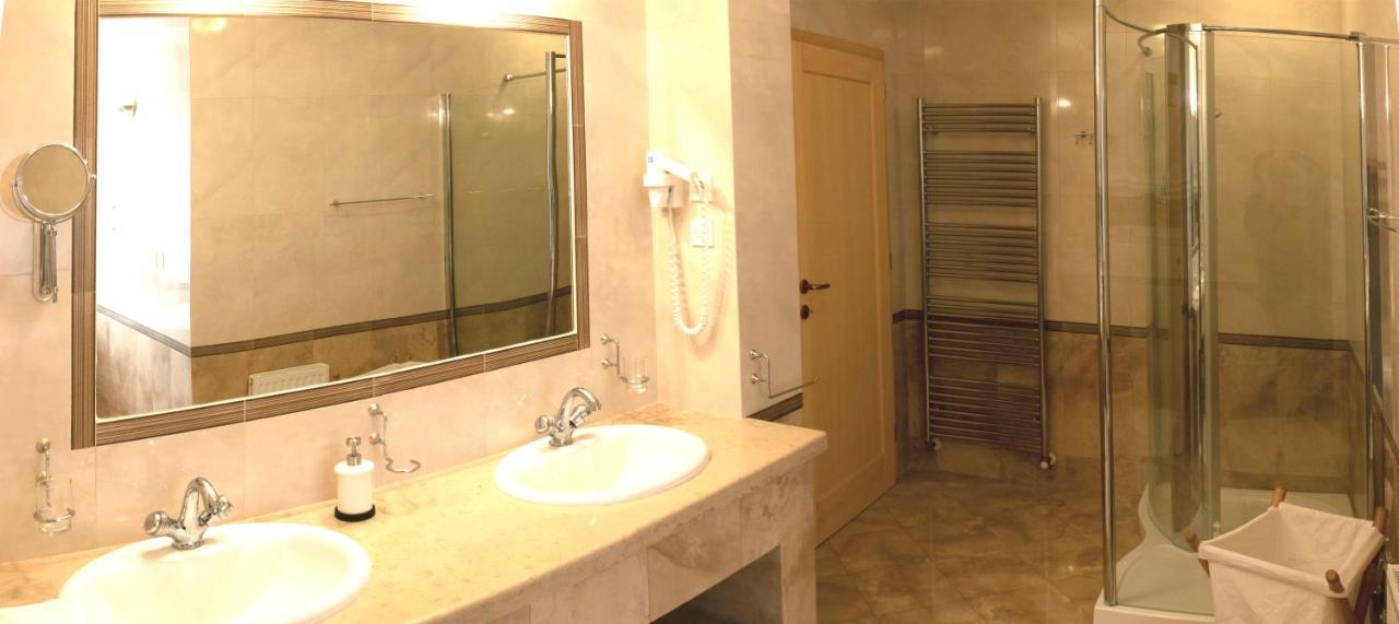Vila Albatros Bed & Breakfast Rovinj Exterior photo